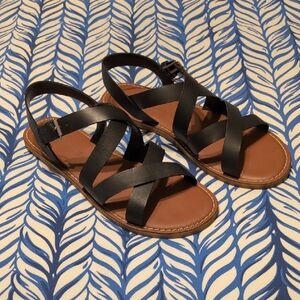 Like New TOMS Black Leather Sicily Sandals Size 7.5